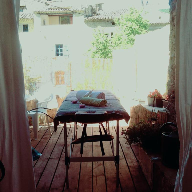 Le Montadou Saint Montan Apartman Kültér fotó